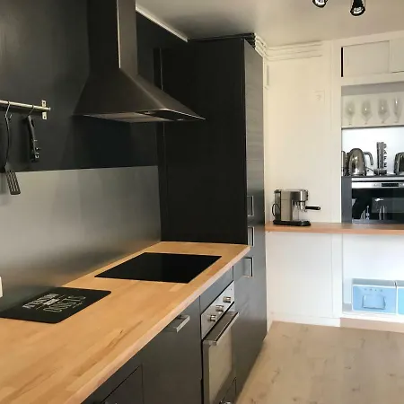 T4 Refait A Neuf Rennes, 3 Ch. Parking, 2 Balcons. Rennes
