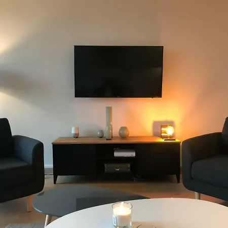 Apartment T4 Refait A Neuf Rennes, 3 Ch. Parking, 2 Balcons. Rennes