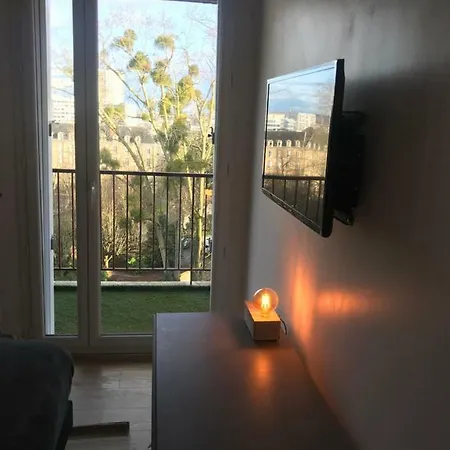 T4 Refait A Neuf Rennes, 3 Ch. Parking, 2 Balcons. Apartment *