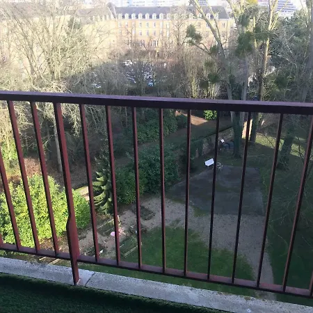 T4 Refait A Neuf Rennes, 3 Ch. Parking, 2 Balcons.